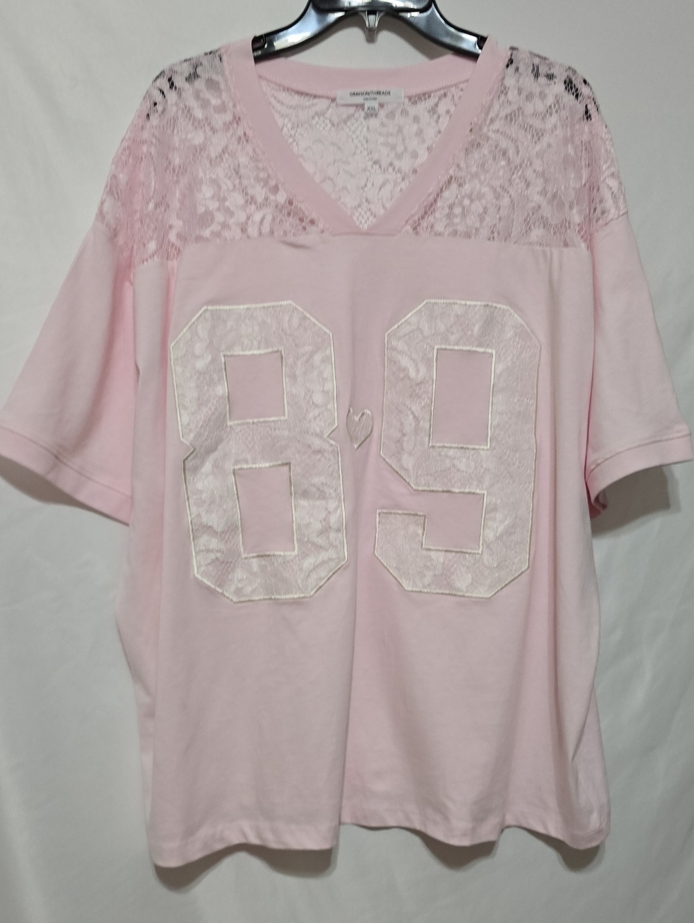 Grayson Threads Pink 89 Lace Jersey Oversized Graphic V-Neck Tee Top XXL